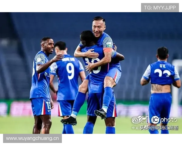 上海申花中场控制难以支撑比赛节奏,当前表现波动对整体发挥造成影响 上海申花中场控制难以支撑比赛节奏,当前表现波动对整体发挥造成影响