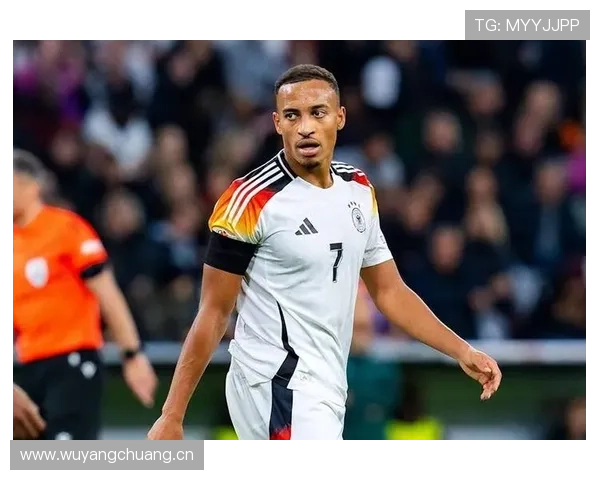 莱万国家队数据含金量:大赛表现与进球效率分析 莱万国家队数据含金量:大赛表现与进球效率分析