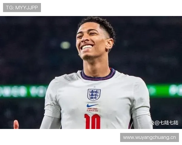 贝林厄姆与杰拉德全能中场对比：进攻组织与领袖气质差异分析