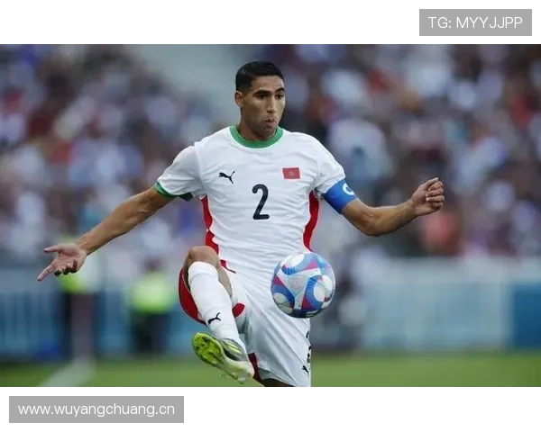 阿什拉夫：现代进攻型边后卫的战术角色与数据解析