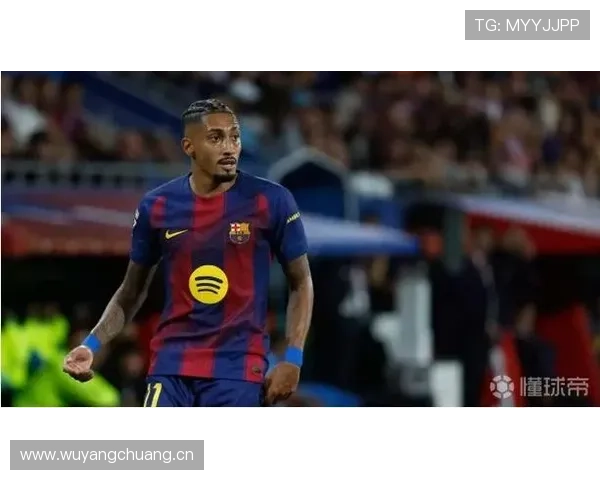 拉菲尼亚训练完顺手买了辆限量超跑，说是为了配他家狗的项圈