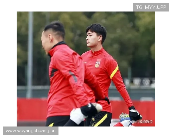 蒋圣龙训练完直接打车去奢侈品店，这自律和消费反差谁懂啊